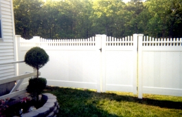 Orlando Stepped Fence & Gate
