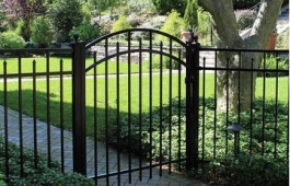 48” Amethyst with Arched Gate
